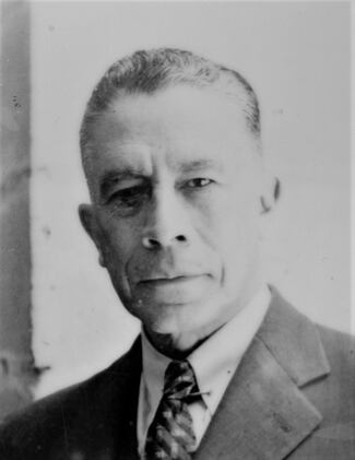 Jorge Comensal disecciona la historia de Isaac Ochoterena, el último naturalista mexicano