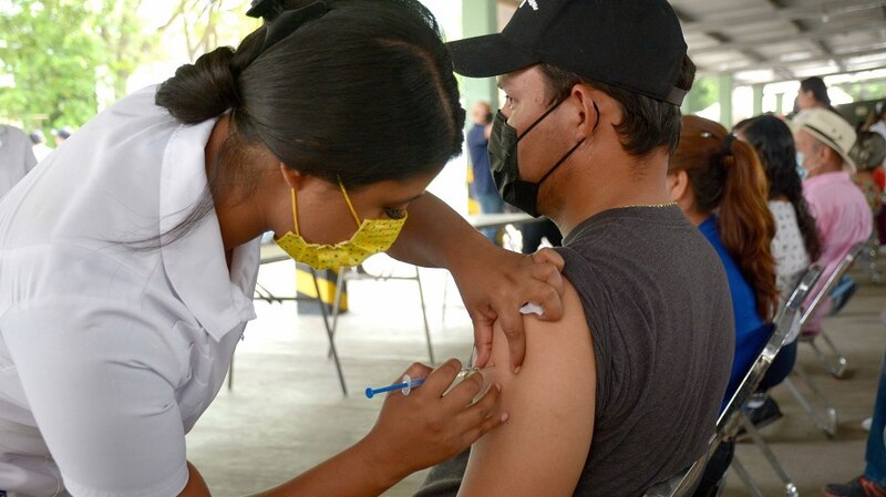 Vacunación contra el COVID-19 en Venezuela