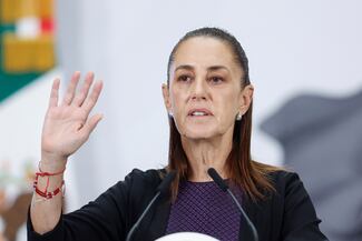 Sheinbaum asegura que Rubén Rocha sigue en Sinaloa