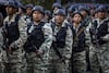 Venezolanos responden al llamado militar de Maduro ante tensiones con EU 