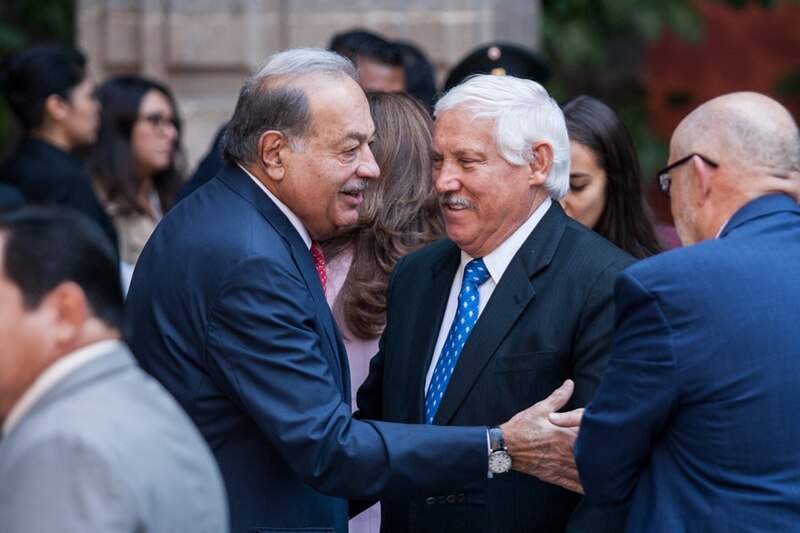 Carlos Slim y Emilio Azcárraga se reúnen en la Ciudad de México