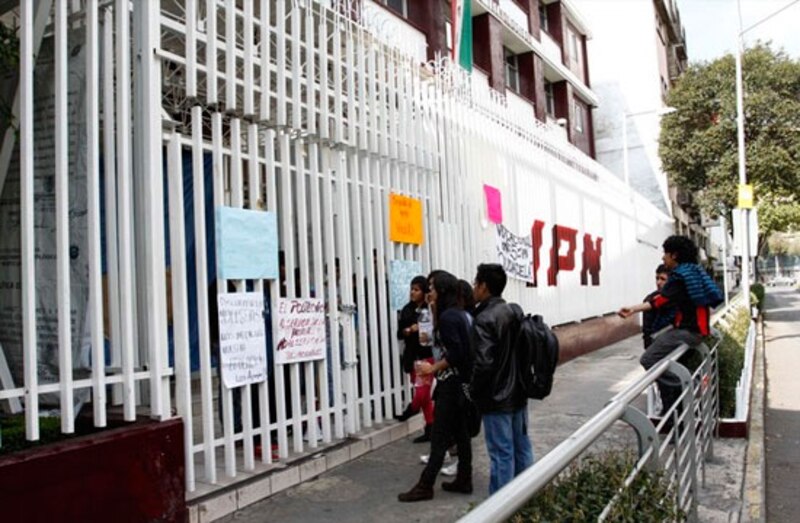 Protesta estudiantil en la UAM