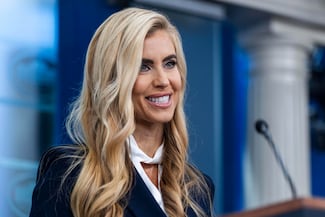 Katie Zacharia asume su cargo como nueva portavoz de la Casa Blanca