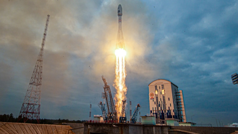 Lanzamiento de un cohete espacial