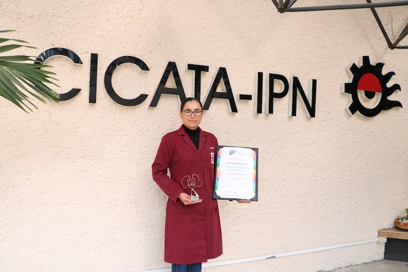 Investigadora del IPN recibe reconocimiento por su labor en el desarrollo de nuevos materiales