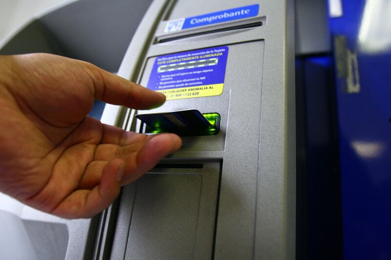 Bancos lunes 17 de noviembre en México