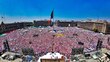 En un Zócalo rosa, Xóchitl llama a defender la democracia y libertad de México