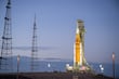Cohete de la misión lunar Artemis II inicia el traslado hasta la plataforma de lanzamiento