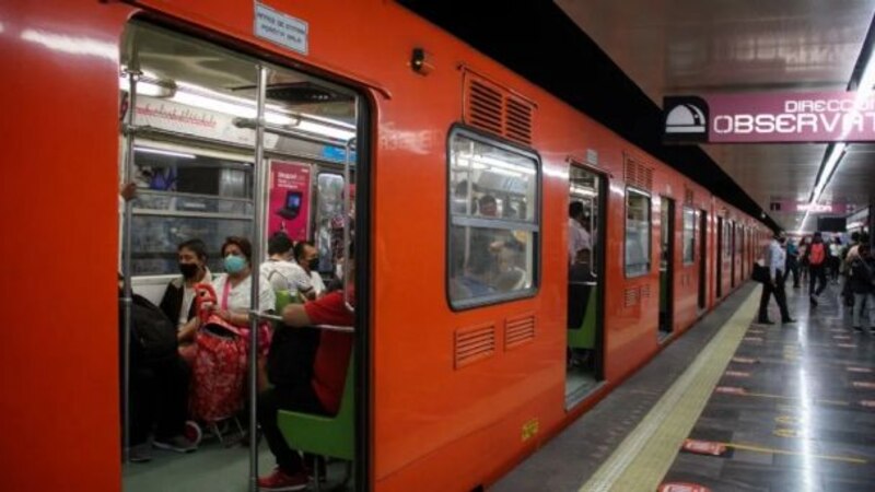 Tren en la estación