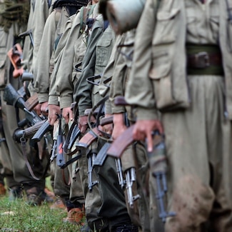 Los kurdos inician desarme en el norte de Irak