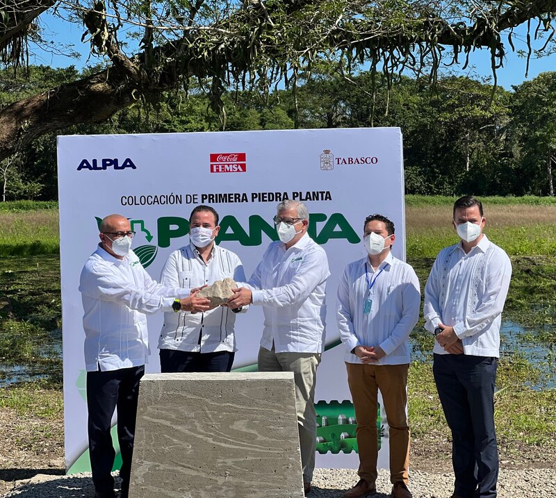 Colocación de primera piedra de la planta de tratamiento de aguas residuales en Tabasco