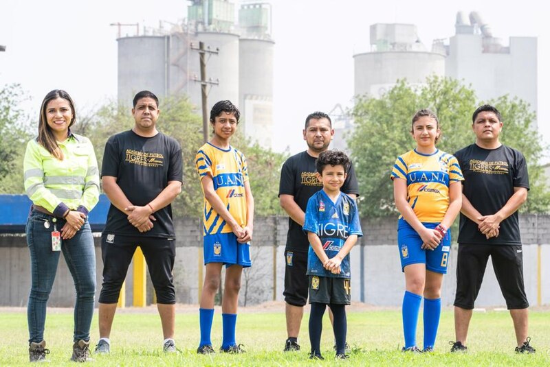 ¡Orgullo deportivo! Conoce a los niños y niñas que entrenan en la cancha de Tigres