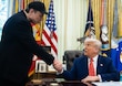 Trump amenaza con deportar a Musk por oponerse a su plan fiscal: “Tendría que regresar a Sudáfrica” 