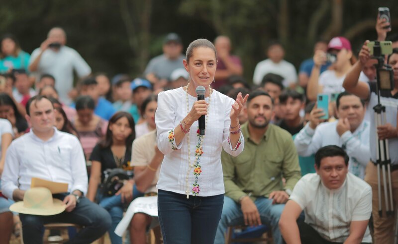La candidata presidencial Xiomara Castro promete impulsar la economía y la educación en Honduras