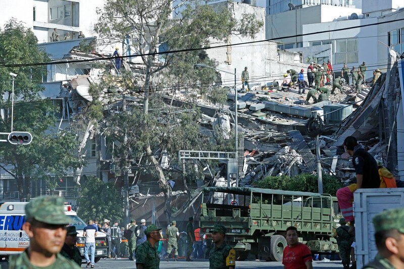 Rescate tras el terremoto de México
