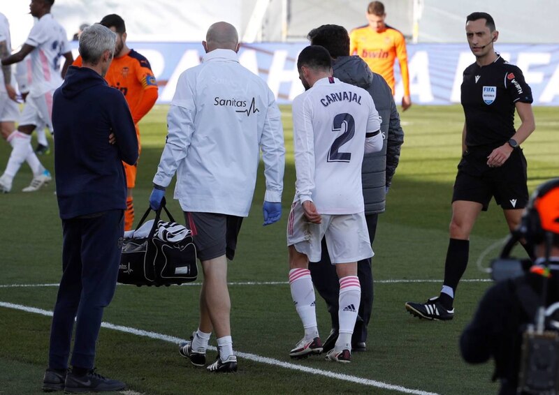Jugador de fútbol lesionado