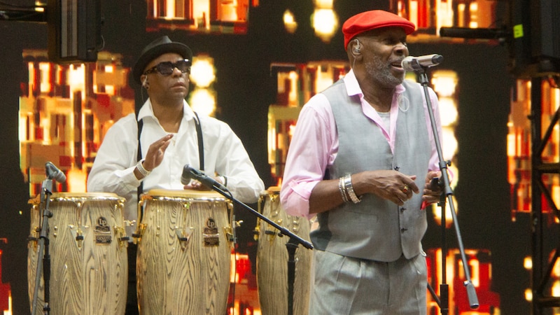 Celia Cruz y Johnny Pacheco en concierto