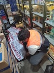 Operativo sanitario en Mazatlán retira 2 mil 300 piezas de alimentos con alteraciones en su estado físico