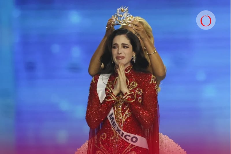 Fátima Bosch porta el título de la "Mujer más bella del mundo", pero la corona no es lo único que ganó con el concurso.