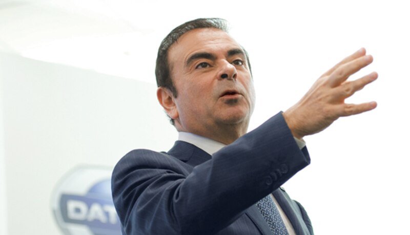 Carlos Ghosn, expresidente de Nissan, habla en una conferencia de prensa.
