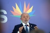Trump amenaza con 10% de aranceles adicional a los países que se alineen con los BRICS 