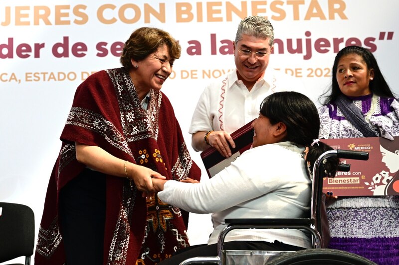 Mujeres con discapacidad reciben apoyo del gobierno en Jerez