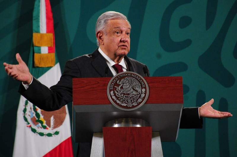 El presidente Andrés Manuel López Obrador da un discurso.