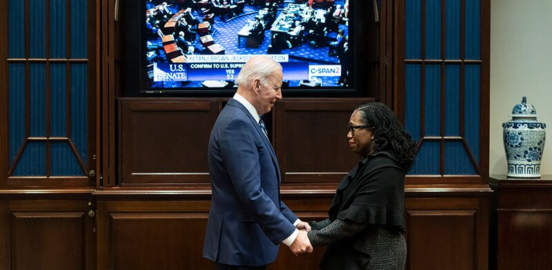 La jueza Ketanji Brown Jackson es confirmada por el Senado de los Estados Unidos