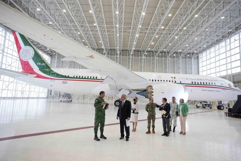 Entrega el presidente avión presidencial a la Fuerza Aérea Mexicana