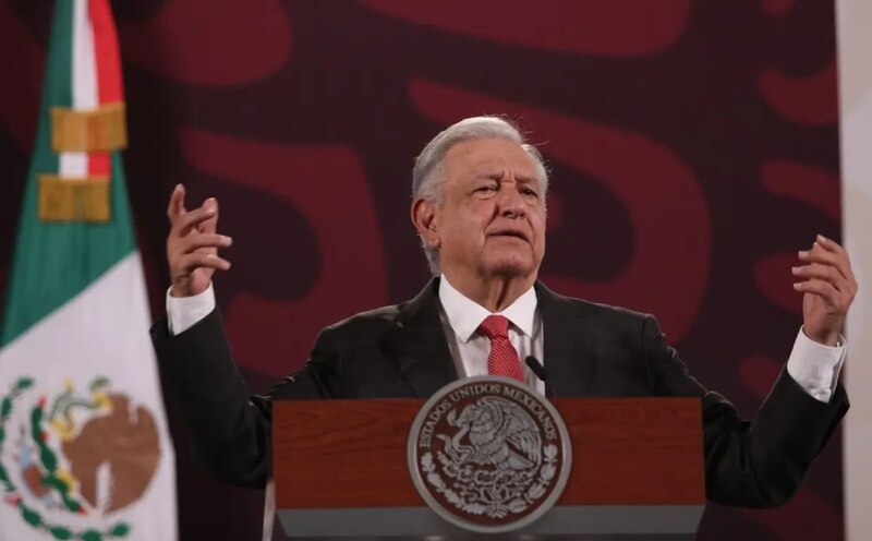 El presidente Andrés Manuel López Obrador da un discurso.