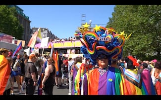 Al menos un muerto y 15 heridos tras atropellamiento múltiple en Berlín en evento de orgullo LGBTQ+