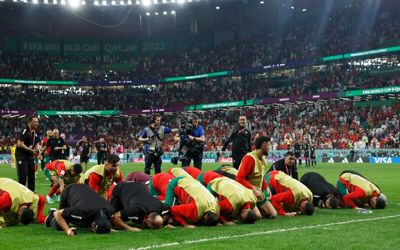 La selección marroquí celebra su victoria ante España en el Mundial de Qatar 2022