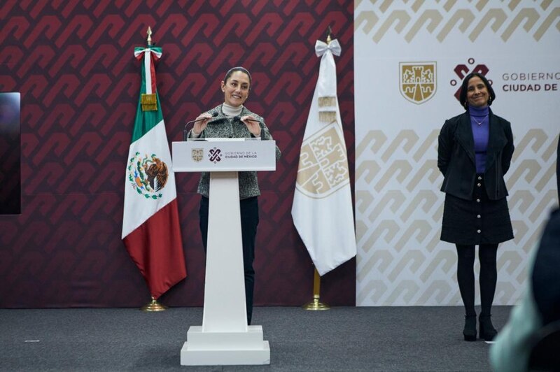 La Jefa de Gobierno, Claudia Sheinbaum, encabeza la ceremonia por el Día Internacional de la Mujer.