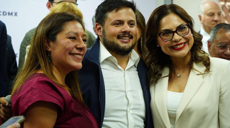 Reunión de trabajo entre la Jefa de Gobierno, Claudia Sheinbaum, y el Presidente del Senado, Alejandro Armenta Mier.