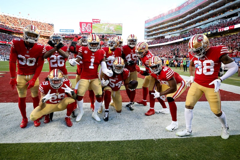 Los 49ers de San Francisco celebran su victoria en el Super Bowl LIV.