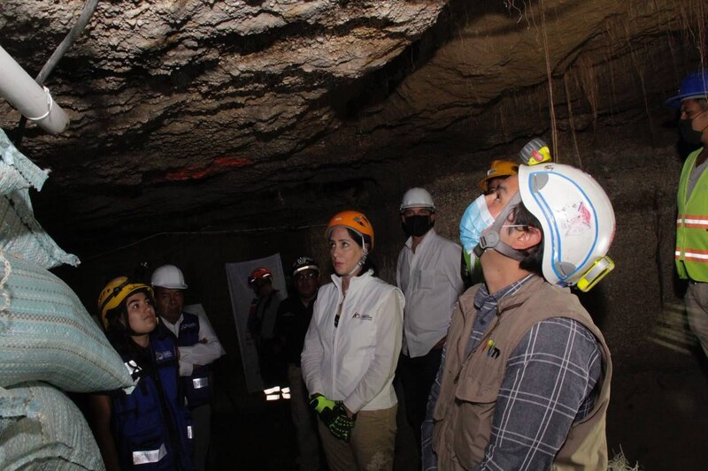 Visita a la cueva de los Tayos