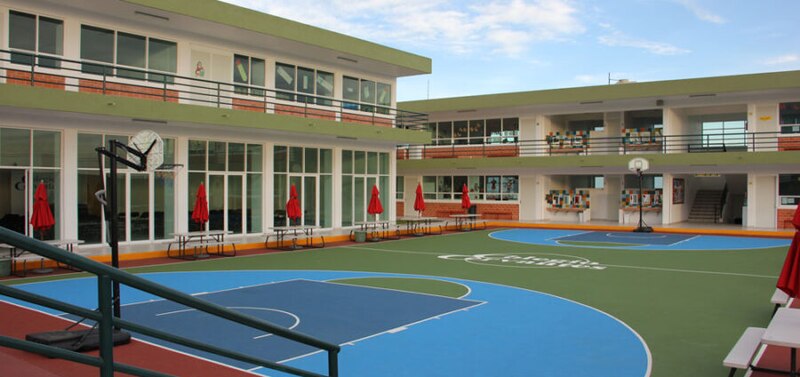 Cancha de baloncesto de la escuela