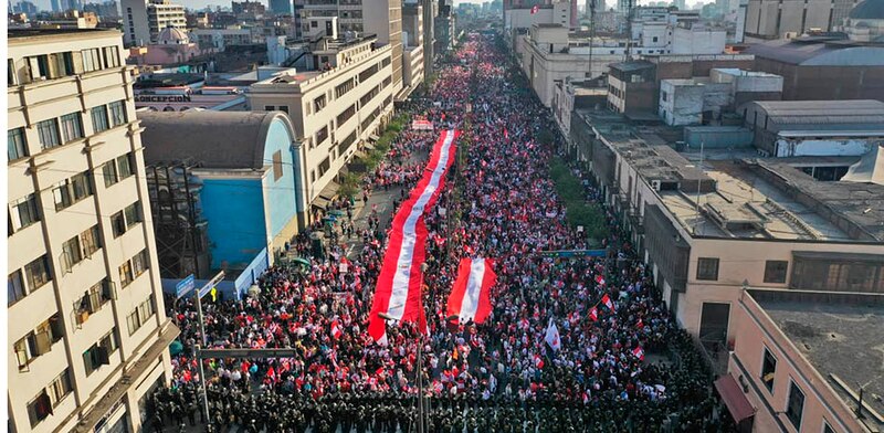 Multitudinaria manifestación en Chile