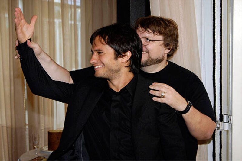 Elijah Wood y Guillermo del Toro en la alfombra roja