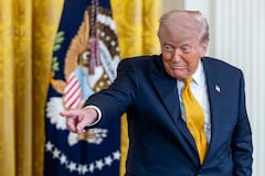 El petróleo se desploma tras celebrar Trump pláticas “muy buenas” con Irán