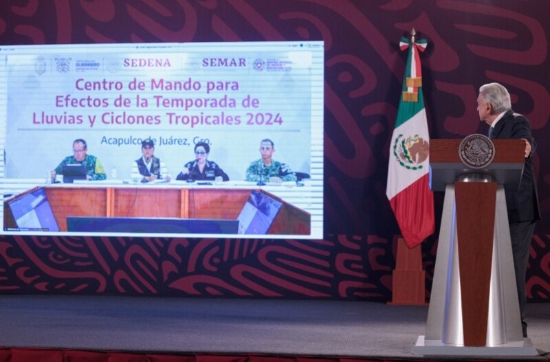 El presidente Andrés Manuel López Obrador encabeza la reunión del Centro de Mando para los Efectos de la Temporada de Lluvias y Ciclones Tropicales 2024