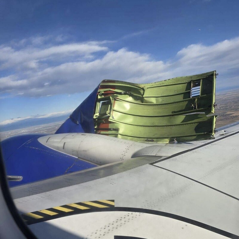 ¡Cuidado! Se cayó la puerta del avión