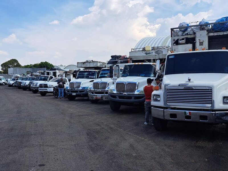Camiones en un estacionamiento