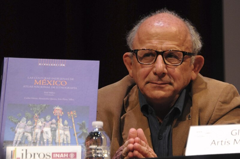 El antropólogo mexicano Arturo Warman.