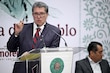 Denuncia Monreal presiones por iniciativa contra bebidas energizantes 