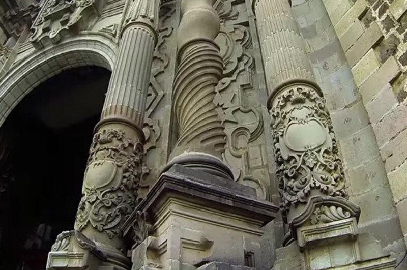Columna salomónica