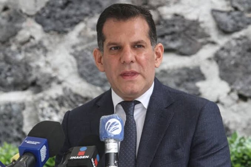 El presidente de México, Enrique Peña Nieto, da un discurso durante una conferencia de prensa.
