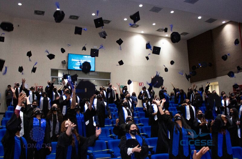 Graduación de la generación 2022 del CICESE