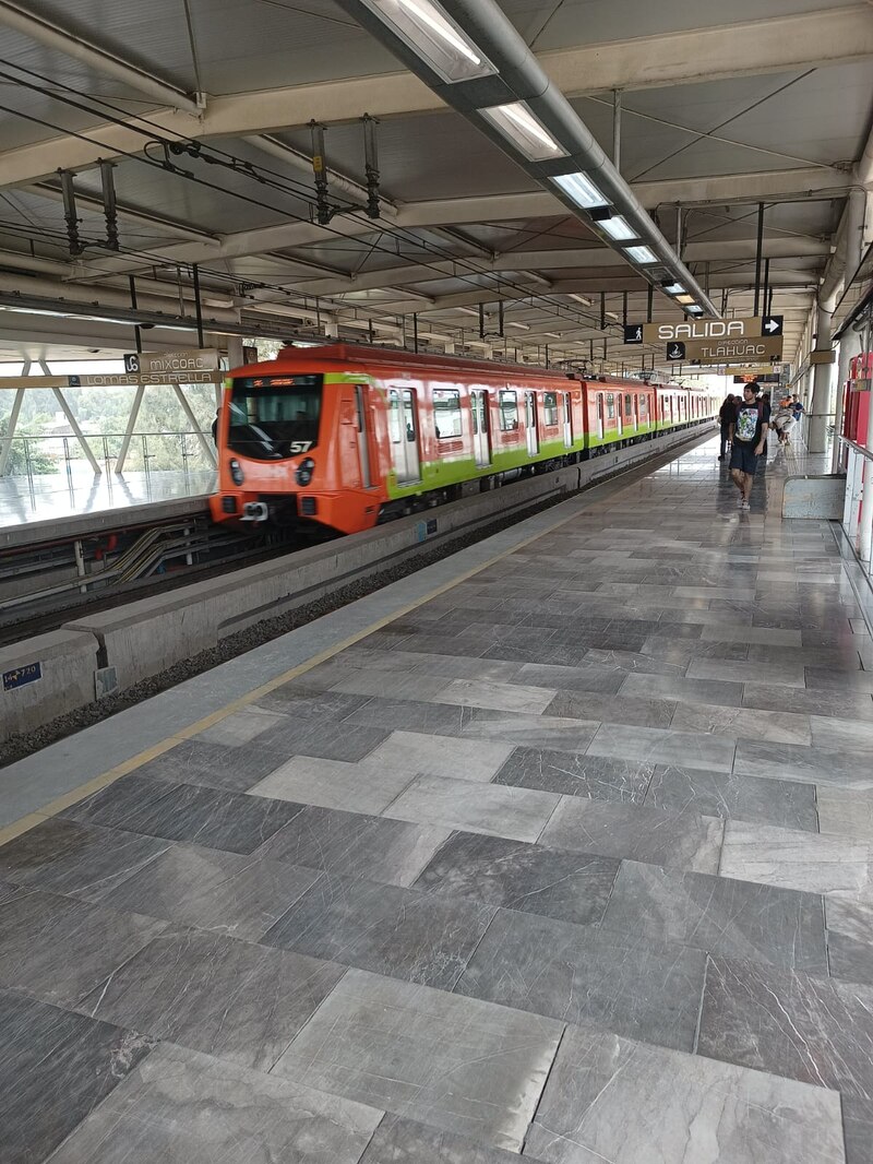 Tren en la estación