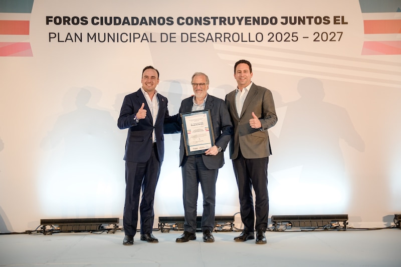 Foro Ciudadano en Saltillo con especialistas y ciudadanos discutiendo propuestas para el desarrollo municipal